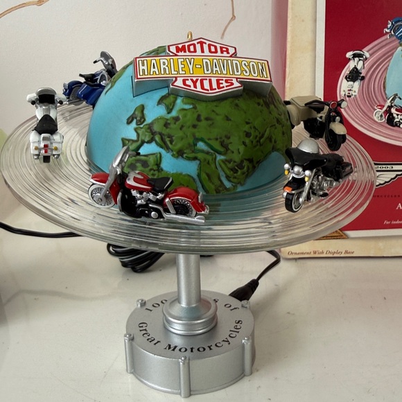 Hallmark 2003 Harley-Davidson Sound Motion Keepsake Ornament - Picture 4 of 11